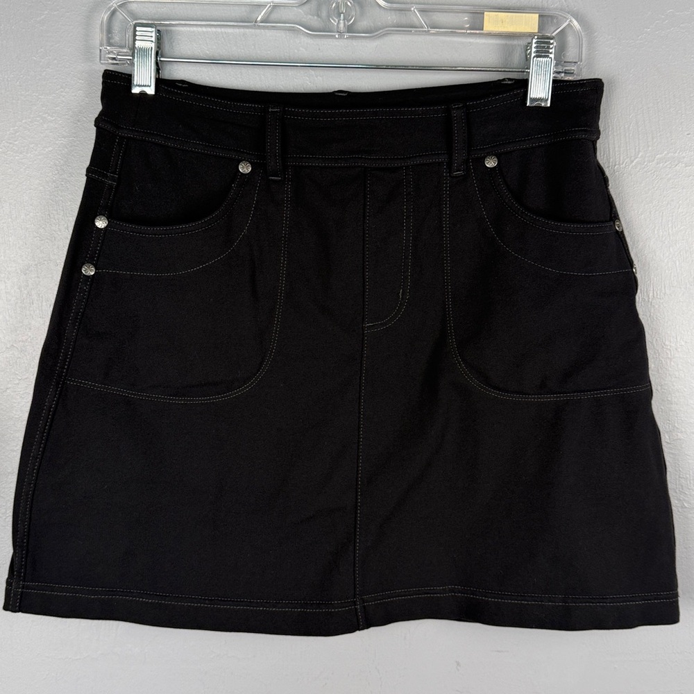 Athleta Bettona Classic Skort Womens Small Black Stretch Mini Skirt Sporty